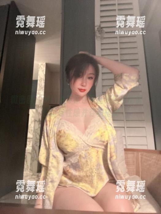 MIYA 微密圈 - MIYA与黑色蕾丝束腰芭比裤,轻盈与性感并存的搭配