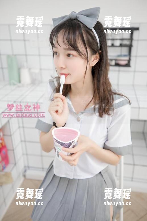 MSLASS梦丝女神-兮兮 MSLASS梦丝女神 - 兮兮的庄园图集:当小甜心遇见农村自助餐
