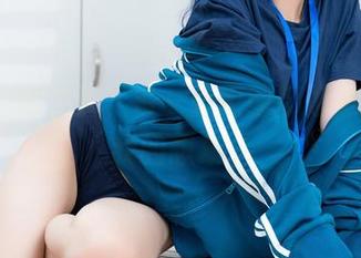 poppa的少女,每一张原图都像是在挑逗我的想象。