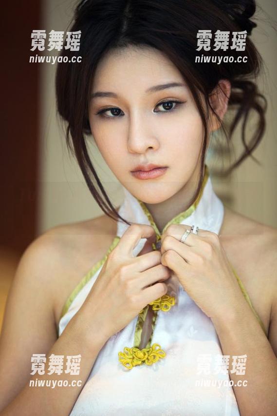TuiGirl推女郎 - 王馨瑶的镂空秀，免费图集等你来舔彩