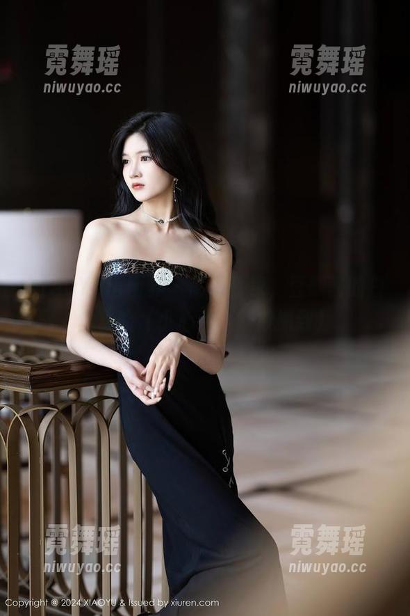 XIAOYU语画界 - 高清独家，豆瓣酱的白丝冒险（小心点，别被抓到）