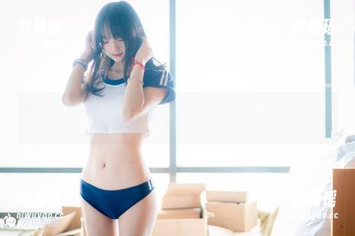 兔玩映画：紧致肉丝被夸得像明星，图集快出来，写真也得给点面子！