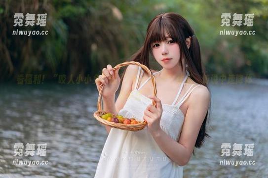 看福利！“咬人小小兔”的“I'msohot”作品，传说中速降体温神器。
