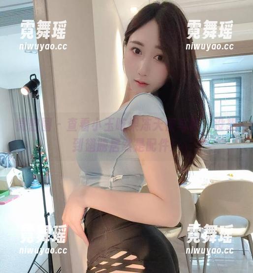 小玉吃果冻 微密圈 - 查看小玉吃果冻天使写真,没想到翅膀居然是配件!