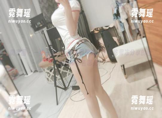 微密圈 - 一步一步，从肉丝到灵魂，小玉吃果冻分享的图包还带你去哪儿？