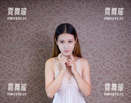 尤物馆 - 在线越看越想，FoxYini孟狐狸旗袍写真咋这么吸睛
