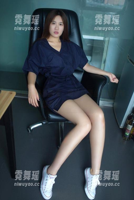 推女郎-谭冰 推女郎 - 高清图库,谭冰的蕾丝别有韵味,真想把它框起来挂墙上。