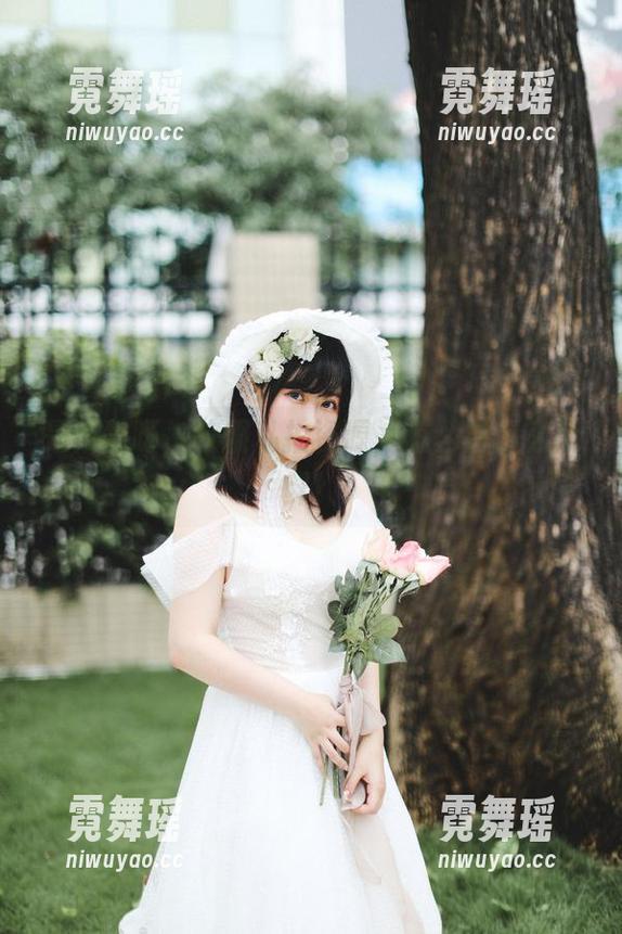 是依酱呀 是依酱呀,校服私拍资源,怎么看怎么新鲜!