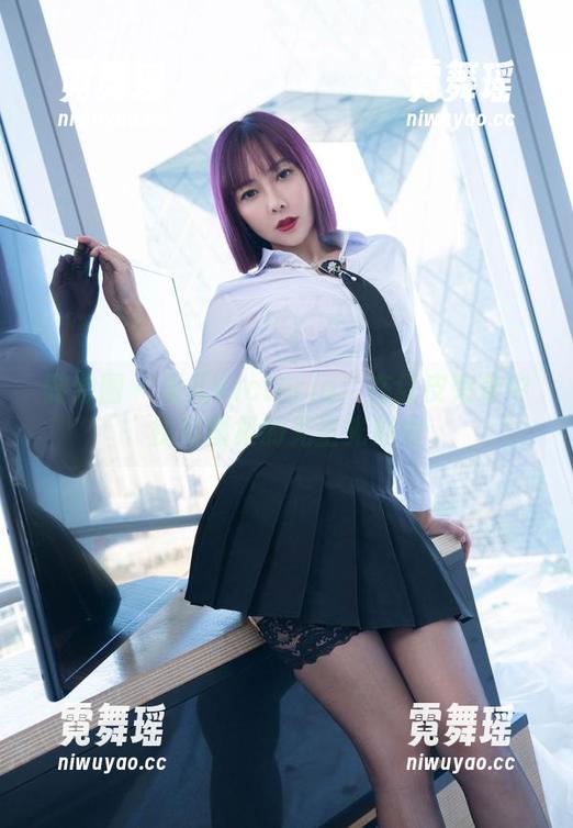 果儿Victoria 微密圈 - 果儿Victoria:在红皮束身中找到图集的无圣光魅力