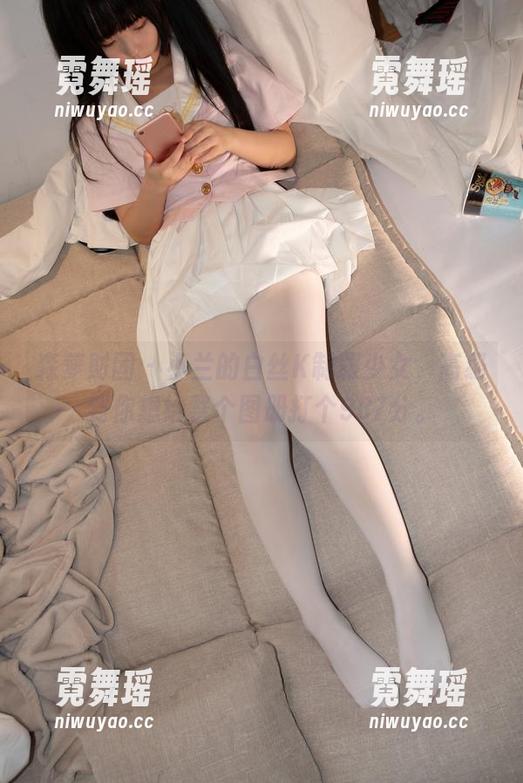 森萝财团-小兰 森萝财团 - 小兰的白丝K制服少女,高级到你想给整个图册打个987分。