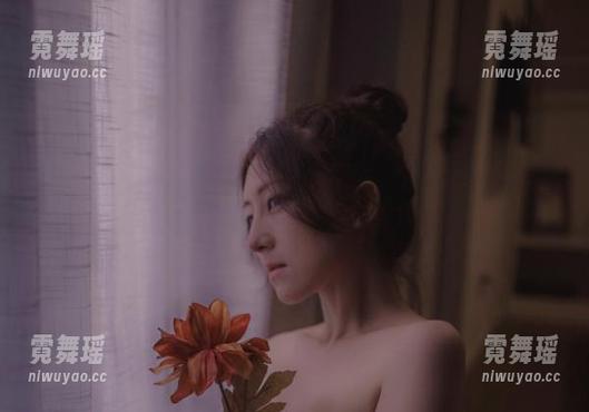 樱晚gigi的写真猎物——小可爱，真让人想一探究竟！
