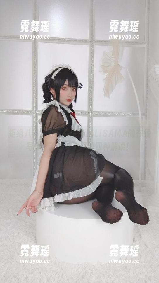 洛璃LoLiSAMA 拒绝八卦,这可是洛璃LoLiSAMA的在线写真,苦行修女风的四种解读!