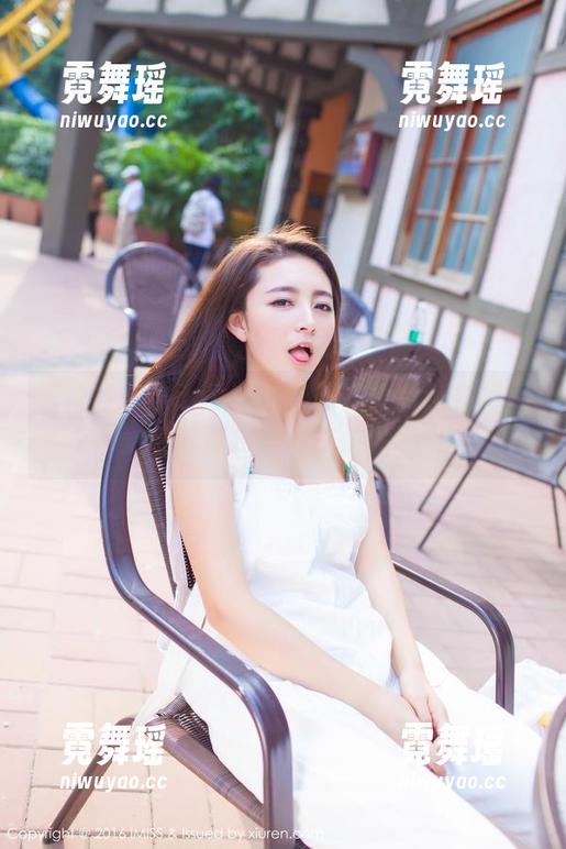 爱蜜社 - Angela小热巴的全套连衣裙，没下载直接看又何妨？