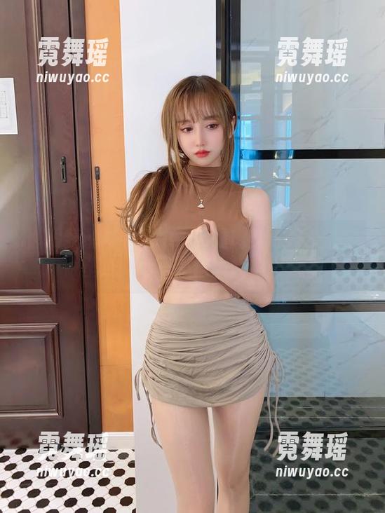 别跟我说米线线sama的肉丝妹妹不值得做壁纸，你信不信我拷个十张？