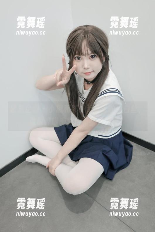 紧急企划 - 小恩和那条无圣光的小白丝，谁说哗啦啦就得有圣光照耀？