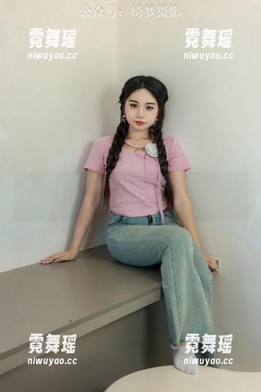 绮梦摄影-露露 绮梦摄影 - 校服写真集再度出击,露露好像在故意撩